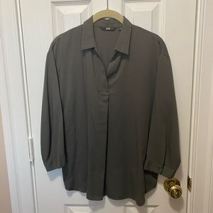Uniqlo 3/4 sleeve shirt
